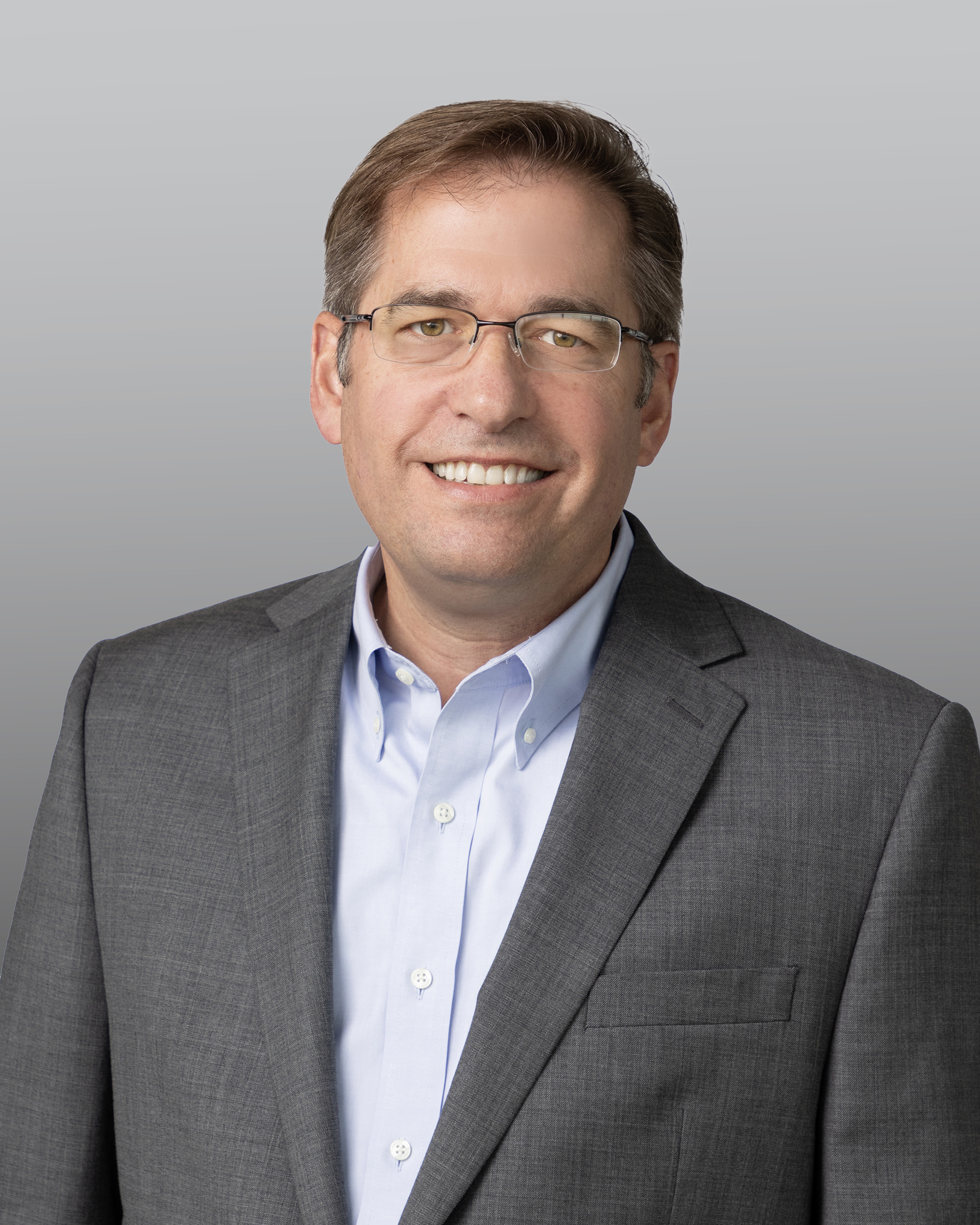 Headshot of Tim Snyder